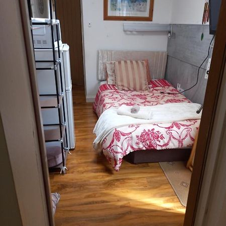 Larchmont Stay Side En Suite With Small Double Bed Leicester Eksteriør bilde